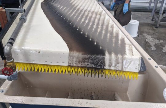 Tin on Holman 2000 table